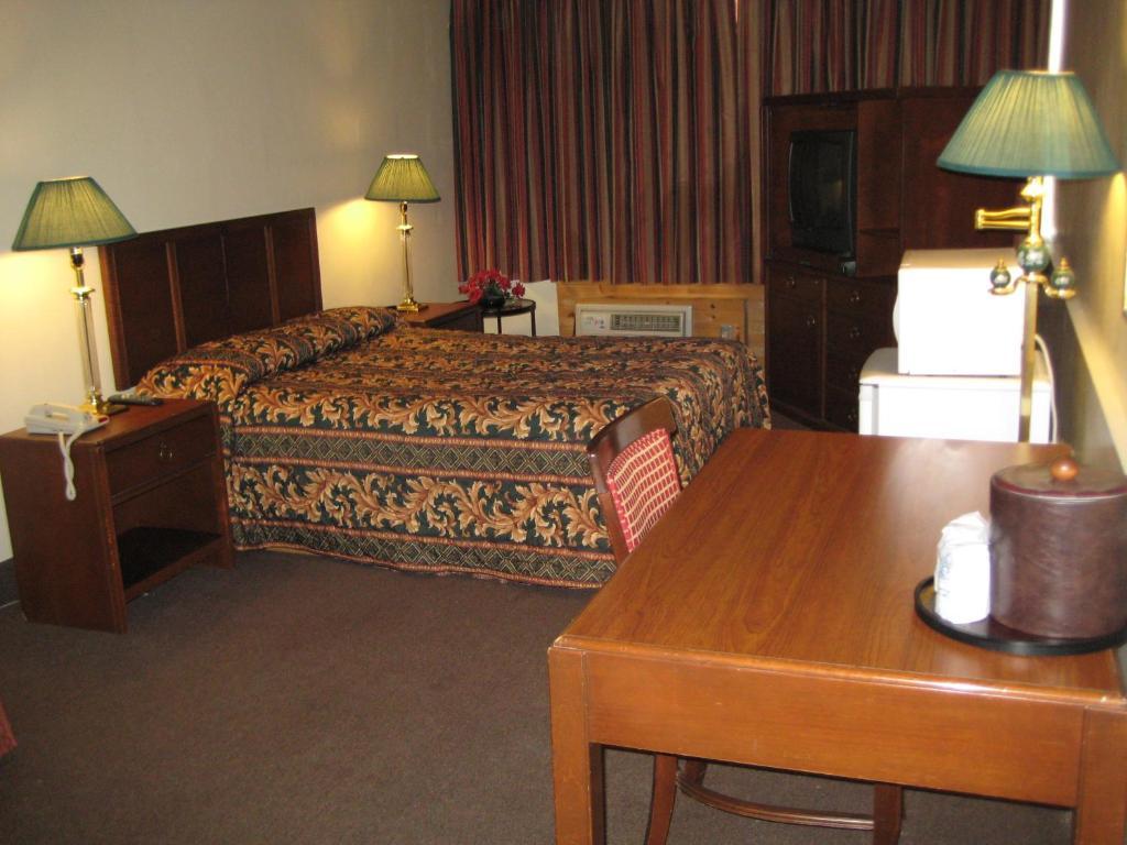 Midtown Hotel Parry Sound Habitación foto