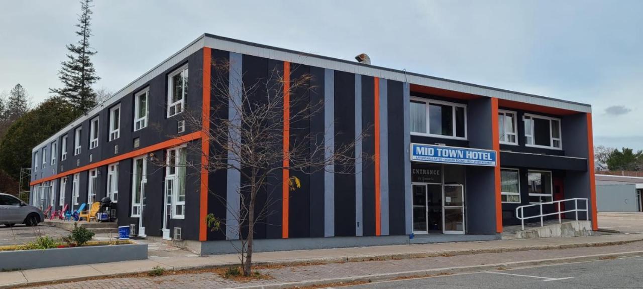 Midtown Hotel Parry Sound Exterior foto
