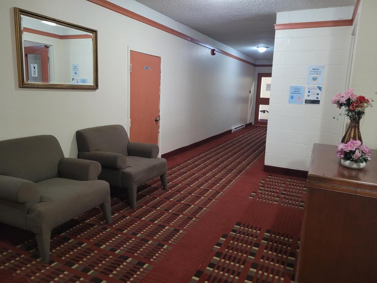 Midtown Hotel Parry Sound Exterior foto