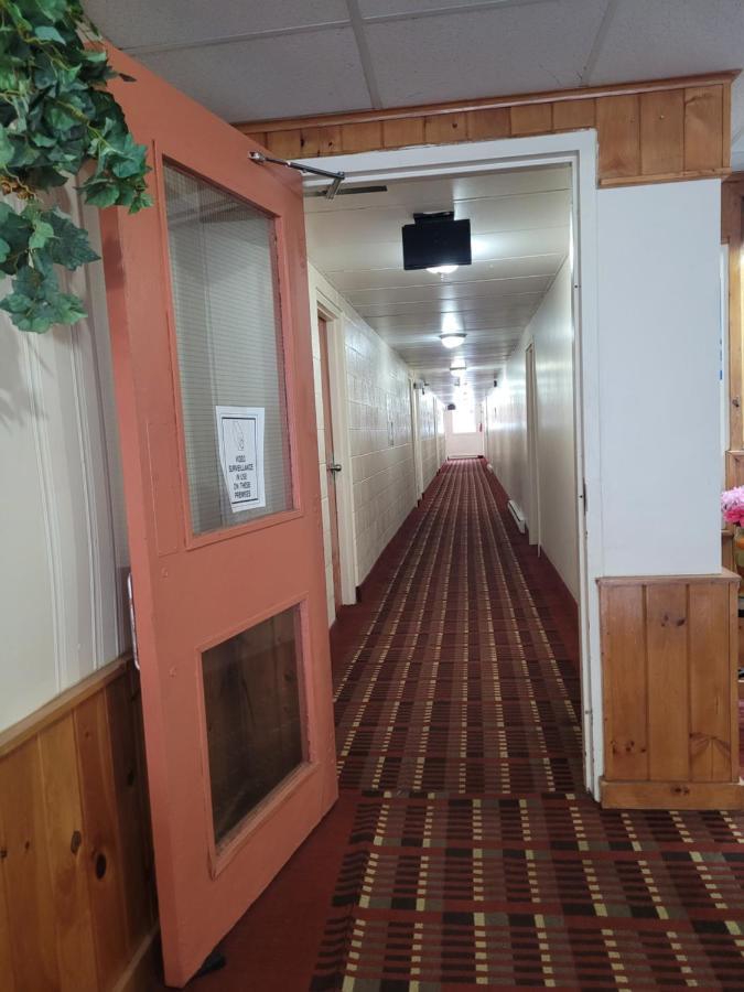 Midtown Hotel Parry Sound Exterior foto