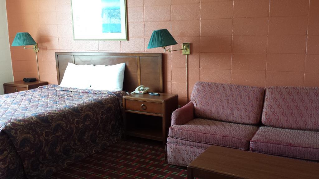 Midtown Hotel Parry Sound Exterior foto